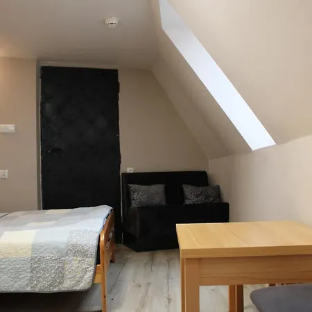 Appartement Bracka 4 *